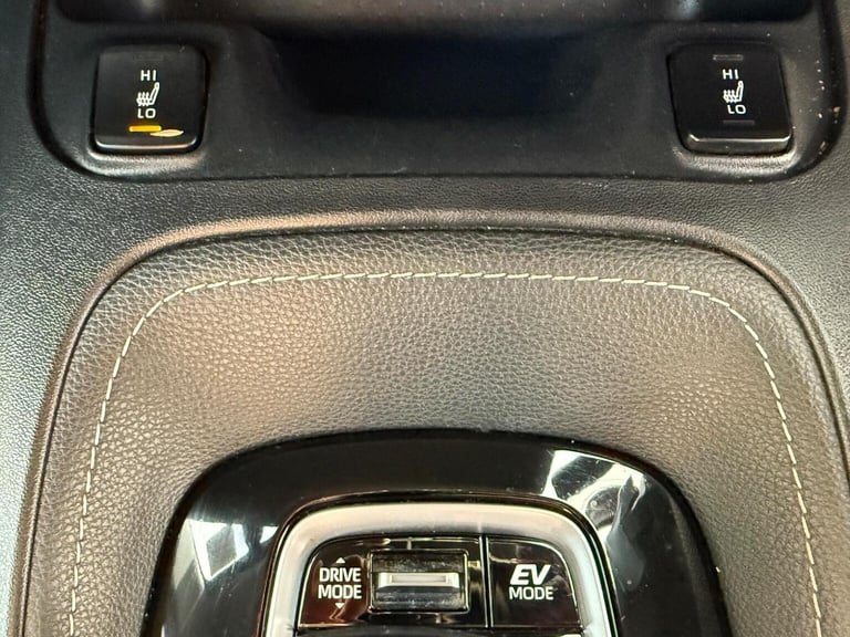 TOYOTA COROLLA 2.0 VVT-h Trek Touring Sports CVT Euro 6 (s/s) 5dr 2022