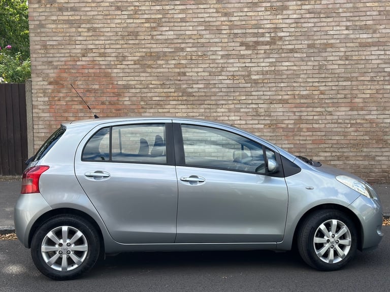 2008 Toyota Yaris 1.0 VVT-i TR 5dr HATCHBACK Petrol Manual