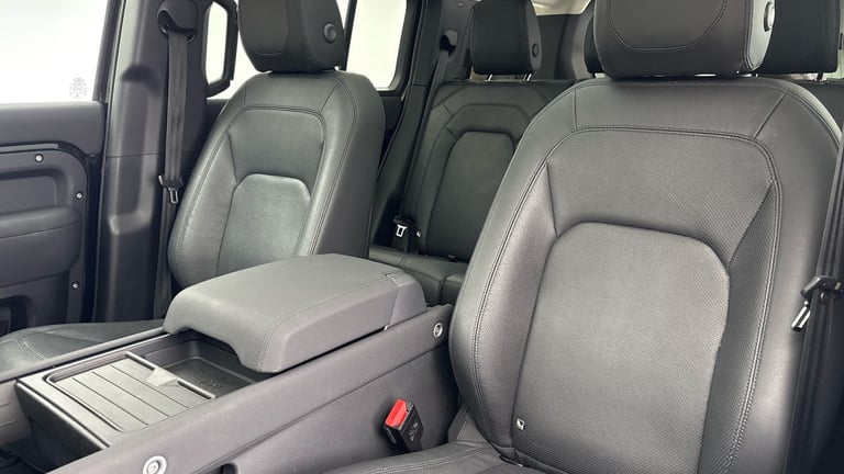 2022 Land Rover Defender 110 2.0 P400e 15.4kWh XS Edition SUV 5dr Petrol Plug-in Hybrid Auto 4WD ...