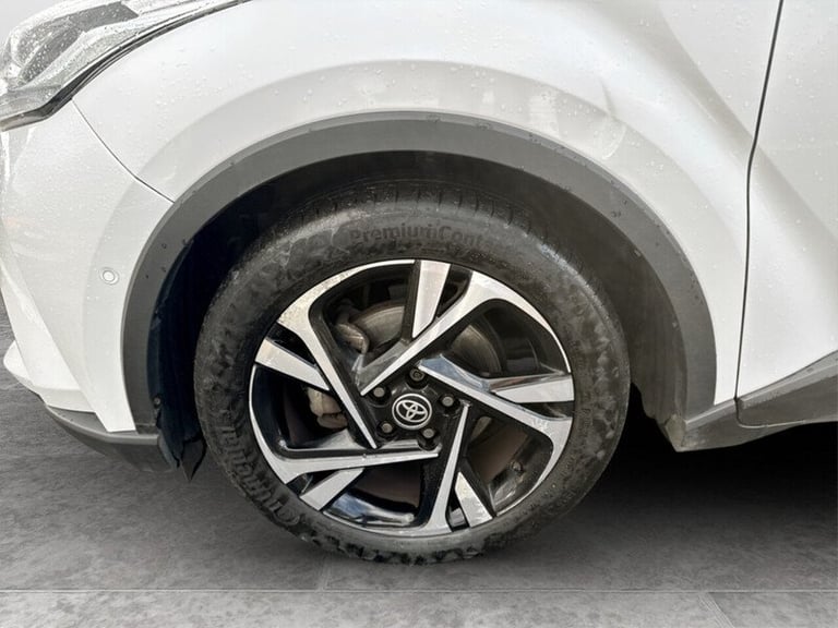 2022 Toyota C-HR VVT-h Design SUV HYBRID Automatic