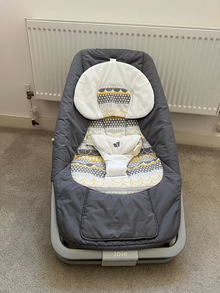 image for Joie dreamer compact baby Rocker/bouncer