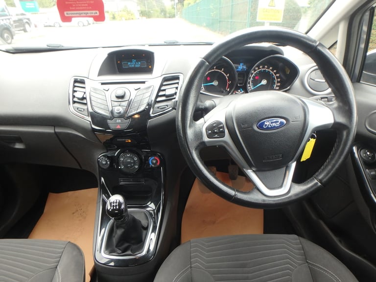 2013 Ford Fiesta 1.25 82 Zetec 5dr...All 13 Service Stamps in the Book HATCHBACK Petrol Manual