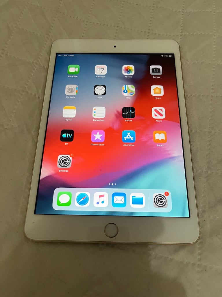 IPad mini 3. Excellent condition 64gb