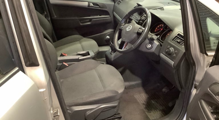 Vauxhall, ZAFIRA, MPV, 2013, Manual, 1598 (cc), 5 doors