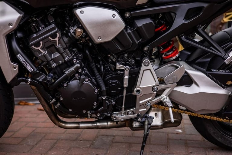 Honda CB1000R LOW MILES ! SHIFTER ! STUNNING