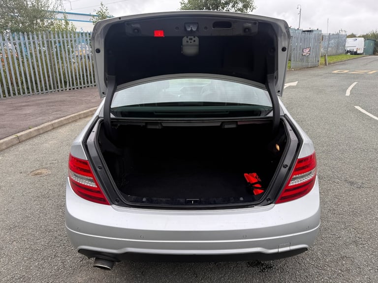 2012 MERCEDES-BENZ C220 AMG SPORT CDI BLUEEFFICIENCY AUTO