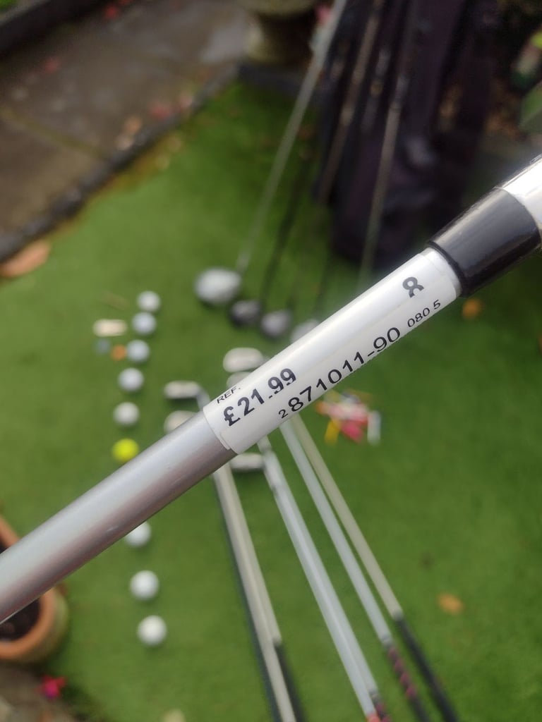 VGC FULL SET LADIES GRAPHITE GOLF CLUBS + HOWSON GOLF BAG + FREE EXTRAS 