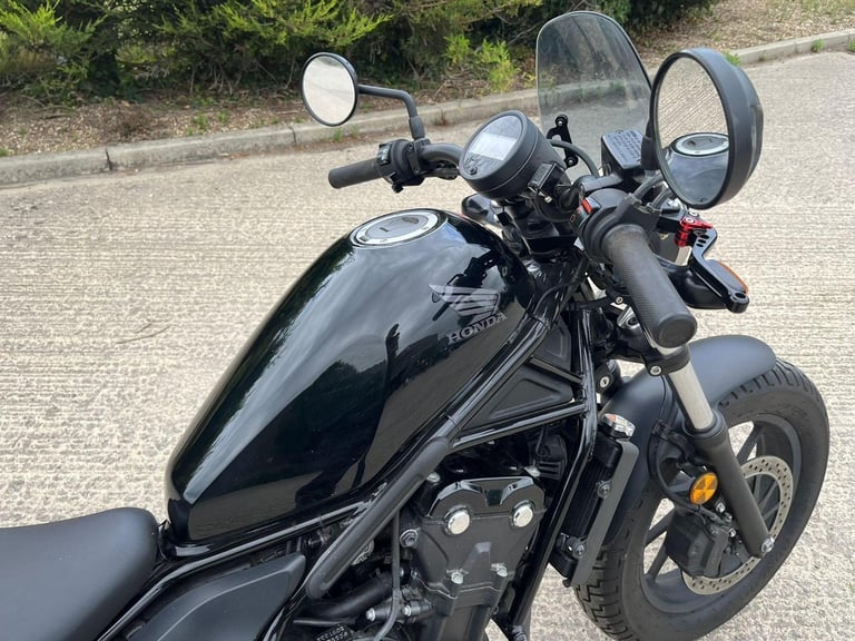 2017 17 HONDA CMX 500 A-X REBEL CMX500 CRUISER BOBBER 4k MILES ONLY NEW MOT
