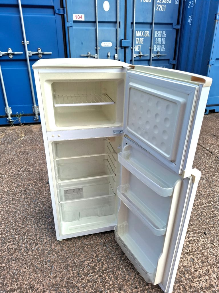 image for Carrys small fridge freezer