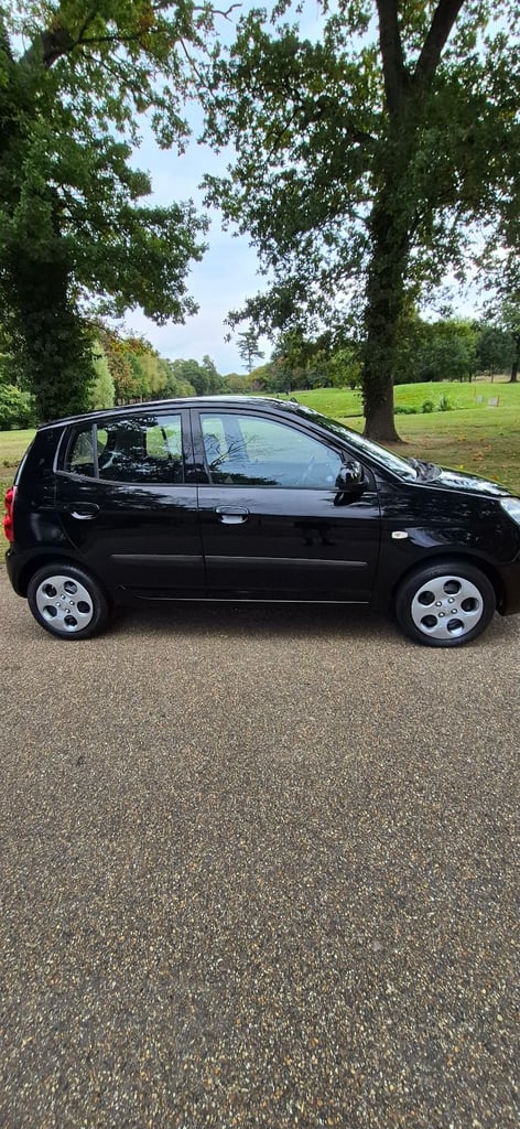 Kia Picanto 1.1, £35pa road tax, 12 months mot, 1 previous owner..£1395