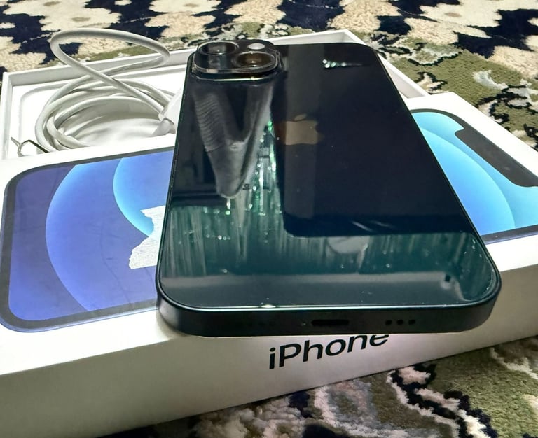 Apple iPhone 14 128 Gb Black Unlocked Brilliant Condition 