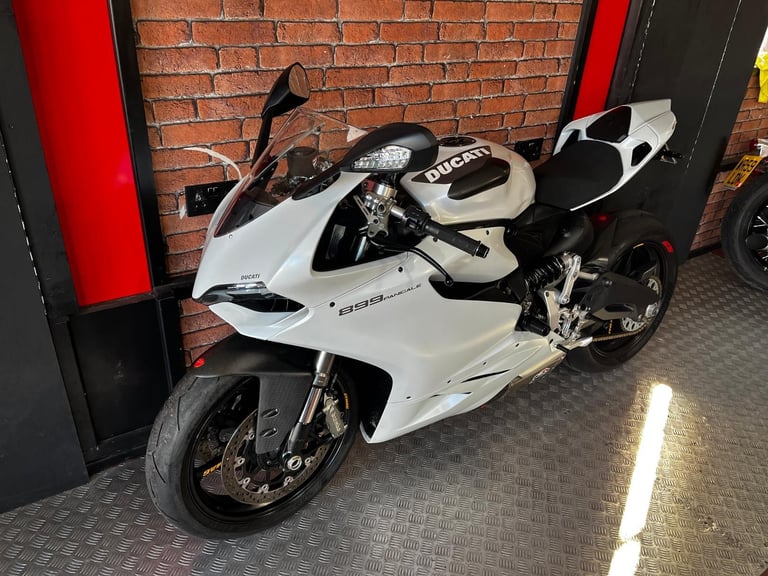 2014 Ducati 899 Panigale dynamag wheels nitron suspension 