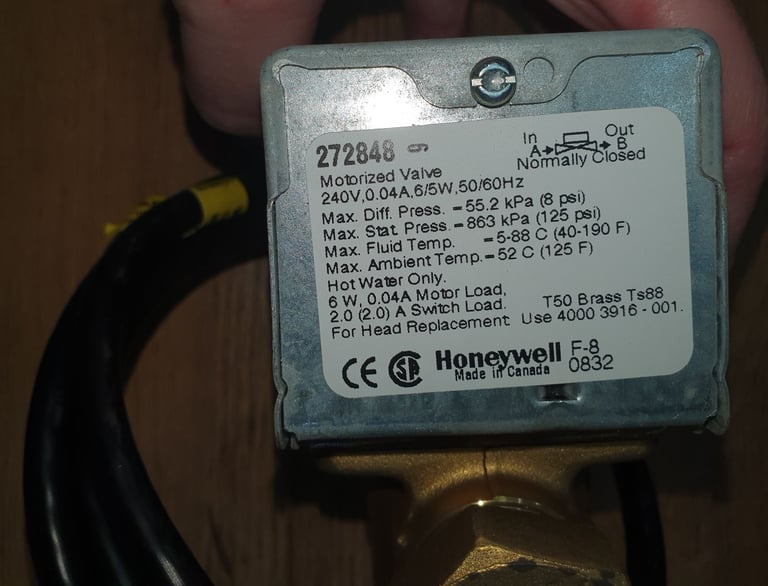 HONEYWELL  2 Port Motorised Zone Valve 22mm 272848 Normally Closed BNIB