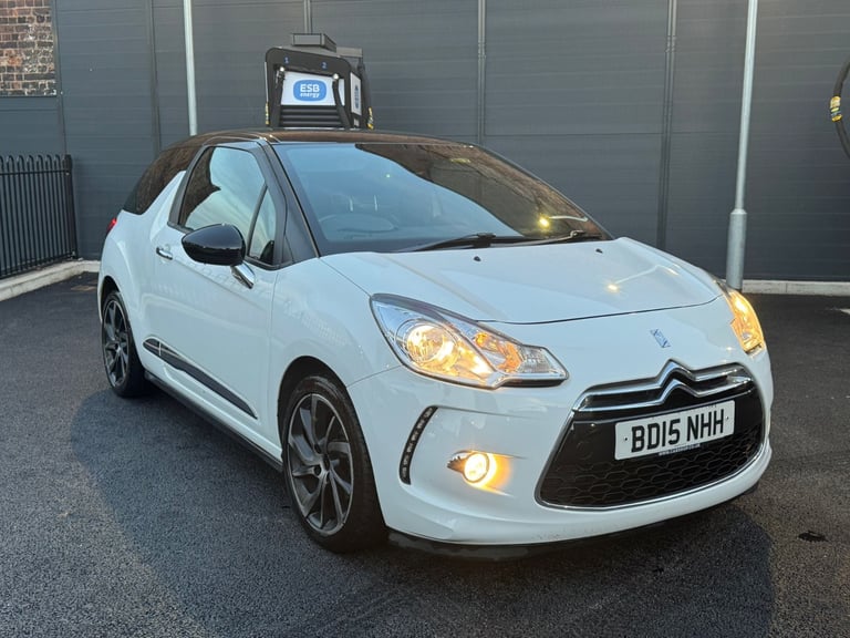 Citroen, DS3, Hatchback, 2015, Manual, 1560 (cc), 3 doors