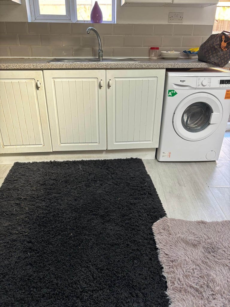 Seperate & Spacious Studio for Rent – IG2 7DL