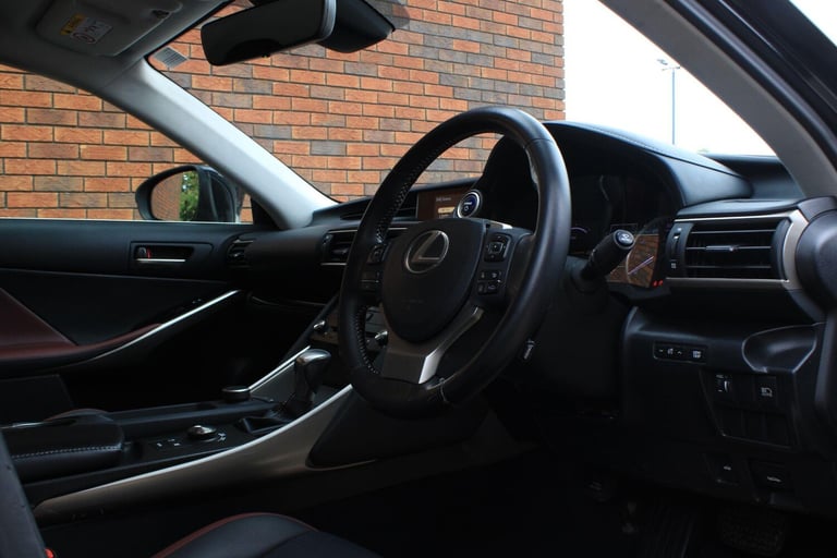 2018 Lexus IS 2.5 300h Sport E-CVT Euro 6 (s/s) 4dr SALOON Petrol/Electric Hybrid Automatic