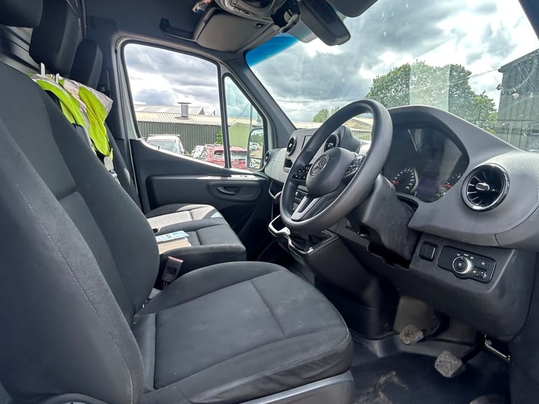 2021 Mercedes-Benz Sprinter 3.5t H2 Progressive Van Panel Van DIESEL Manual