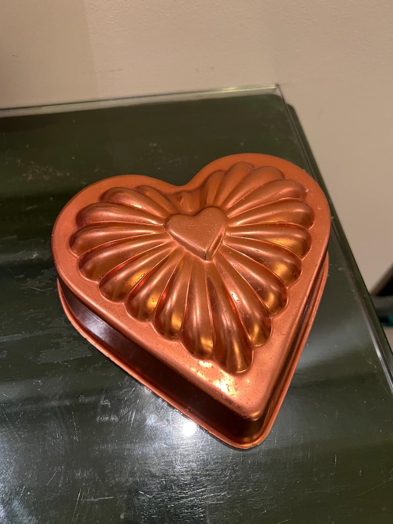 Estate Sale! Vintage Collectibles & Gifts