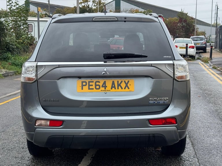  Mitsubishi Outlander 2.0h 12kWh GX4hs CVT 4WD Euro 5 (s/s) 5dr Petrol/Electric Hybrid Automatic