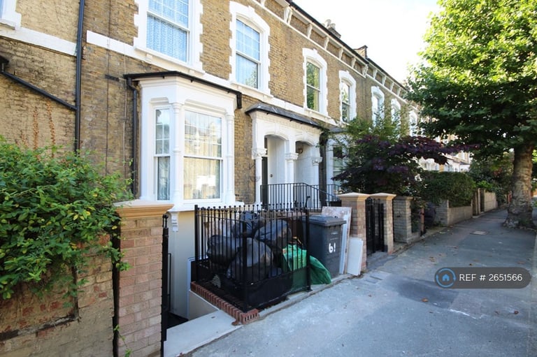 image for 1 bedroom flat in Alkham Road, London, N16 (1 bed) (#2651566)