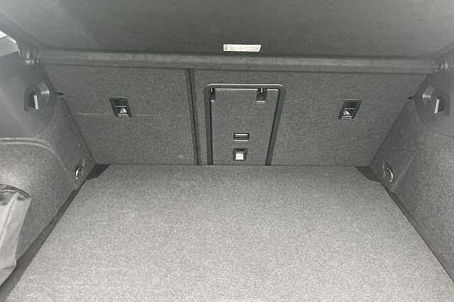 2022 Volkswagen Golf 1.5 TSI Life 5dr + 17' VENTURA + REAR TINTS Hatchback Hybrid Manual