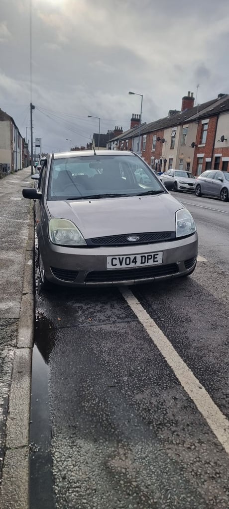 Cheap Ford, FIESTA, Hatchback, 2004, Manual, 1242 (cc),3 doors for sale in Burton upon Trent, Staffordshire