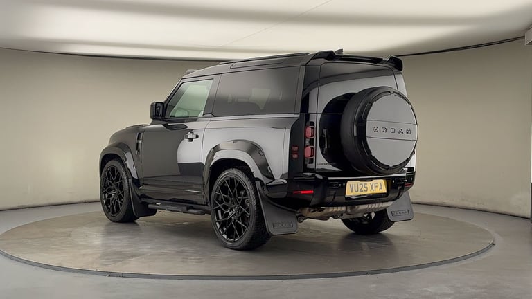 2025 Land Rover Defender 3.0 D250 X-Dynamic SE 90 3dr Auto ESTATE DIESEL Automatic