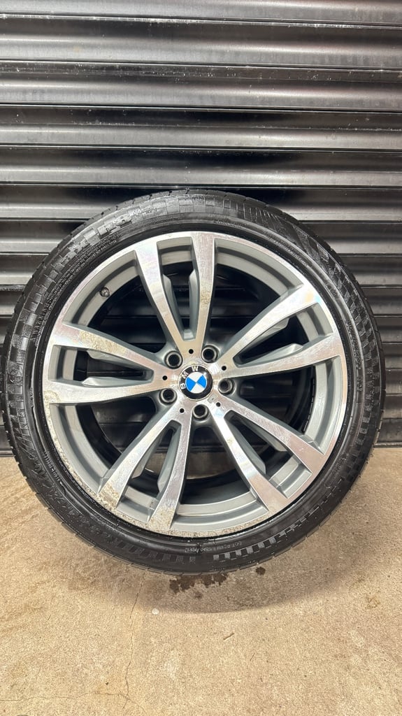 20" GENUINE BMW 469M ALLOYS & TYRES FOR BMW F15 F16 BMW X5 SILVER