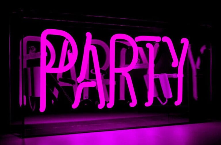 GENUINE GLASS-TUBE SHED PUB & HOME BAR NEON SIGNS - MAN CAVE, WOMAN CAVE, DECKING BAR