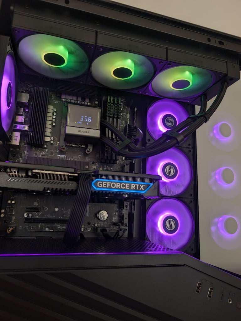 Lian Li Performance Gaming PC | AMD Ryzen 7600X | RTX 4070 12GB | 32GB DDR5 | 2TB  | Corsair | AIO