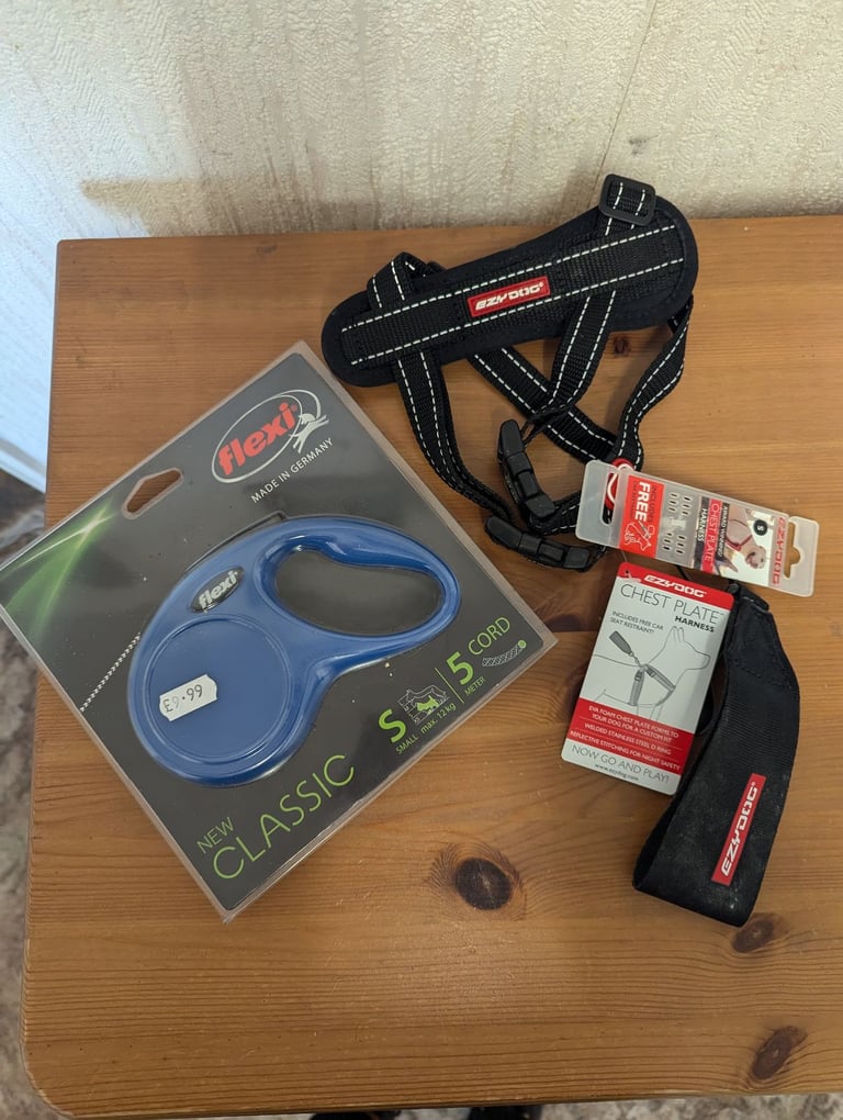 image for Extendable lead & harness 