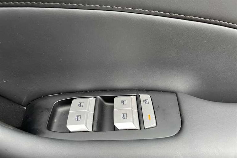 2025 MG MGS5 170kW Trophy EV Long Range 64kWh 5dr Auto HATCHBACK ELECTRIC Automatic