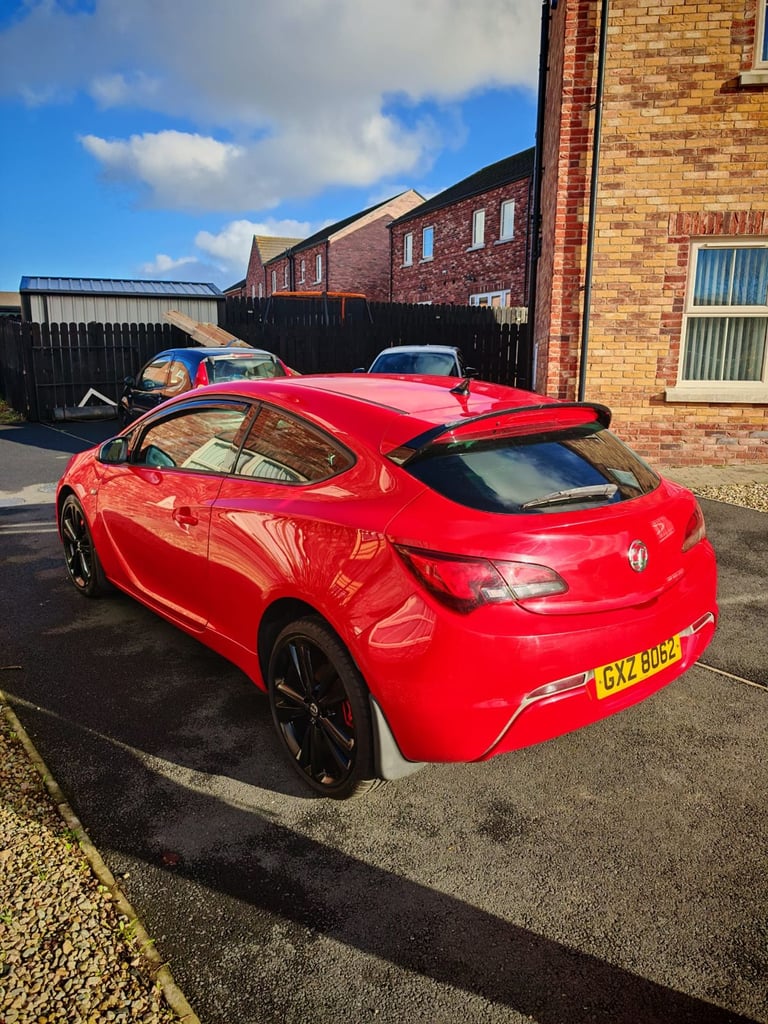 Vauxhall, ASTRA GTC, Hatchback, 2014, Manual, 1364 (cc), 3 doors