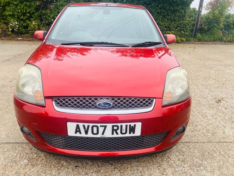 FORD FIESTA YEAR 2007, FULLY AUTOMATIC 1.6 PETROL VERY LOW MILEAGE, 2 KEYS, FULL SERVICE, LADY OWNER