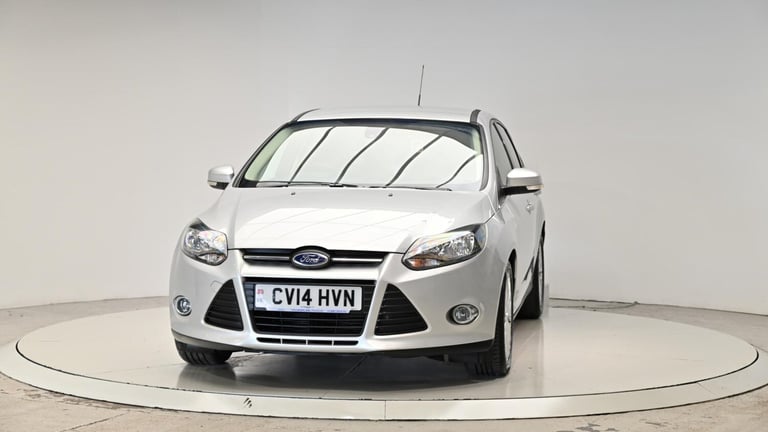 2014 Ford Focus 1.6 TDCi Zetec Euro 5 (s/s) 5dr HATCHBACK Diesel Manual