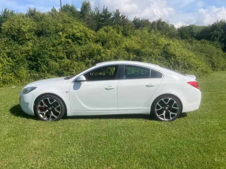 VAUXHALL INSIGNIA 2.8 T V6 VXR SuperSport 2013