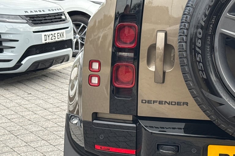 2025 Land Rover Defender 110 3.0 D250 110 X-Dynamic HSE 5dr SUV DIESEL Automatic