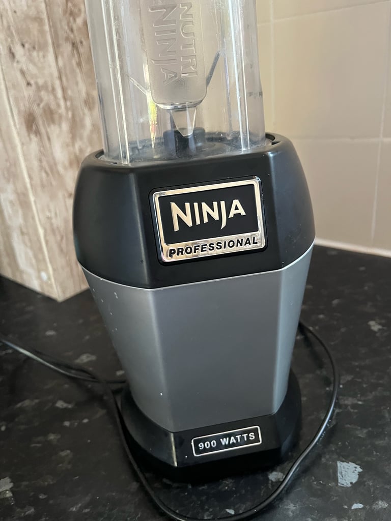 Nutri Ninja Pro Blender 900W Model BL450Uk