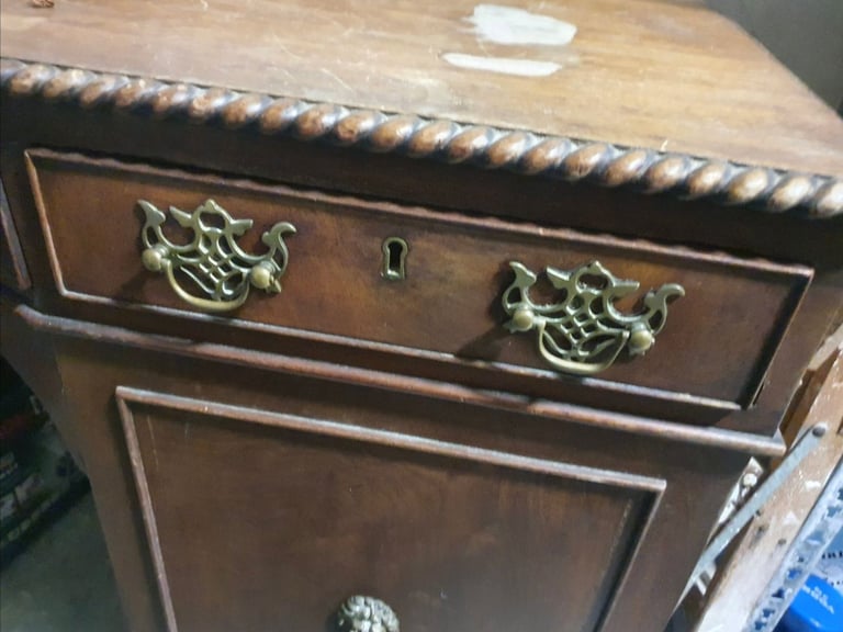 Sideboard for upcycling 