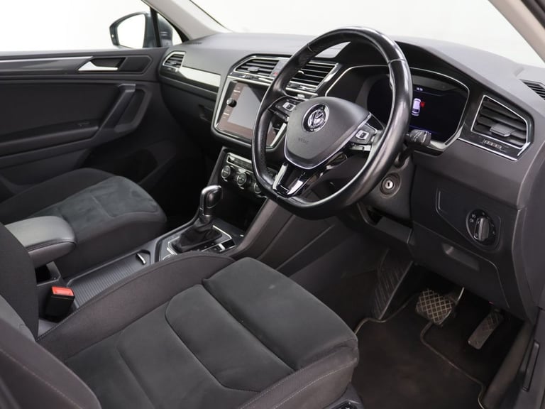 2018 Volkswagen Tiguan 2.0 TDI SEL SUV 5dr Diesel DSG 4Motion Euro 6 (s/s) (150 ps) Diesel Automatic