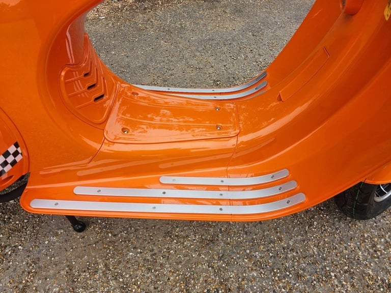 AJS MODENA [Phone number removed]5 Petrol Automatic in Orange