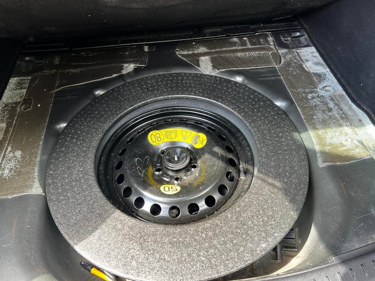 Ford, FOCUS, 2016, Automatic, 999 (cc), 5 doors