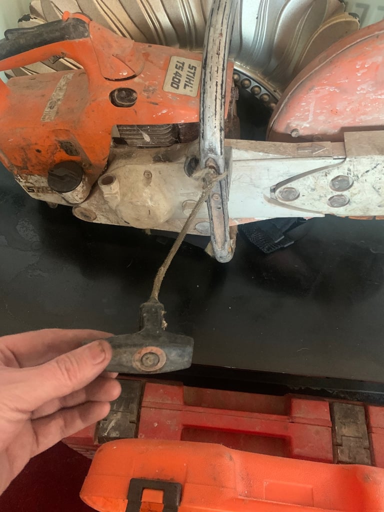 Sthil saw petrol with diamond blade 