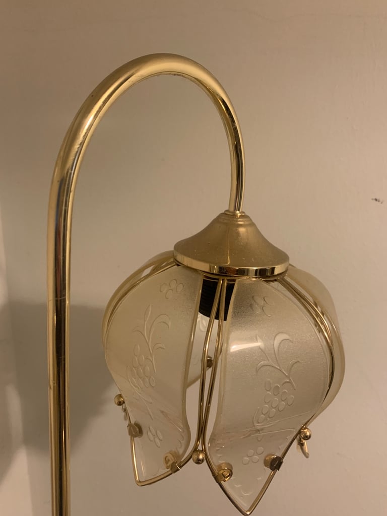 Lovely vintage lamp. Hollywood Regency Style 
