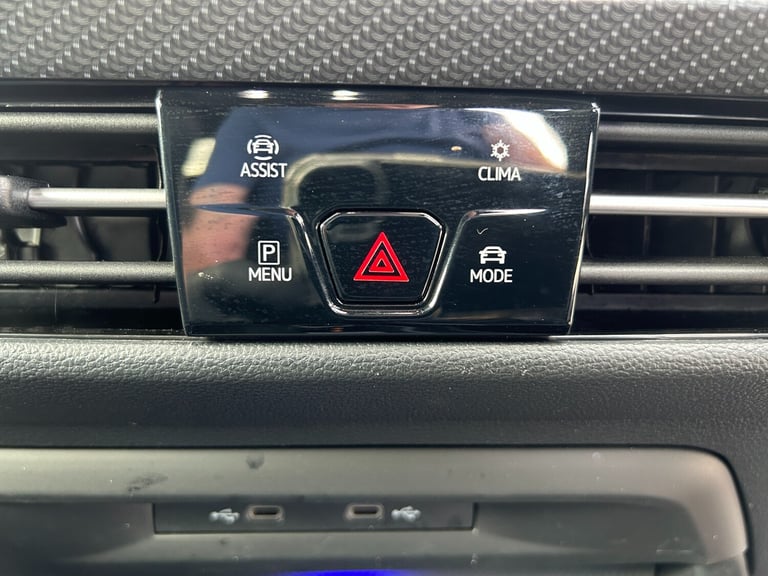 2021 VOLKSWAGEN GOLF MK8 2.0 TSI 320 R 4Motion 5dr DSG