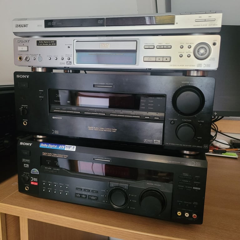 Sony STR-DB940 QS & STR-DE945 a/v amps, DVP-S735D QS & DVP-NS36 dvd players