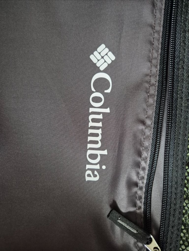 Columbia expandable 66cm tall x 40cm wide x 29cm deep multi-pocket wheeled