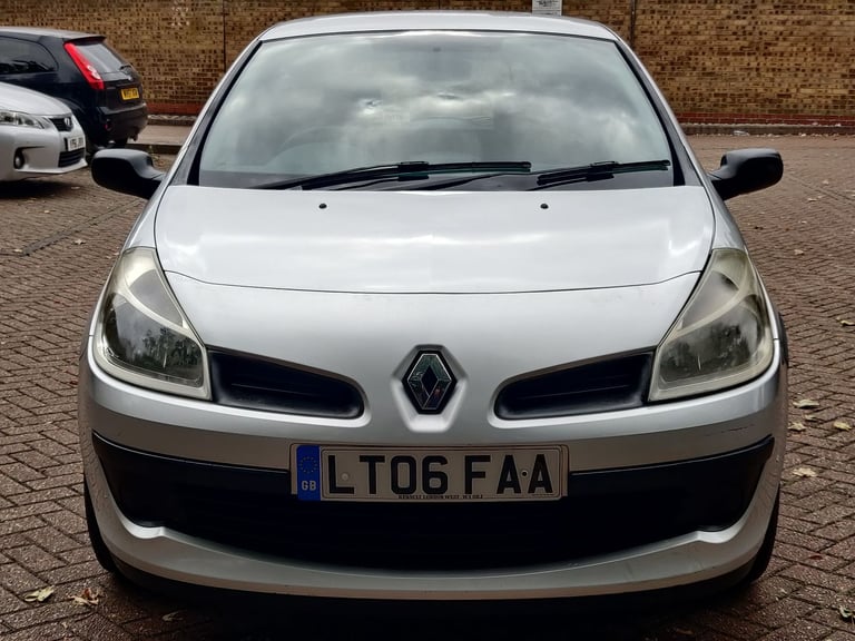 RENAULT CLIO 1.2 EXTREME 2006 06 REG MET SILVER 3 DOORS 5 SPEED MANUAL 88K MILES ULEZ FREE EXCELLENT