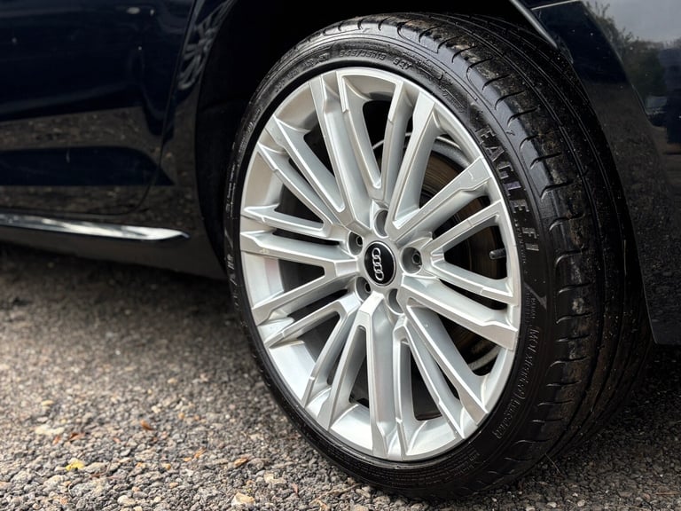 2019 Audi A4 2.0D 35 TDI S Line S Tronic Automatic Black Estate Diesel ULEZ FSH ESTATE Diesel Aut...