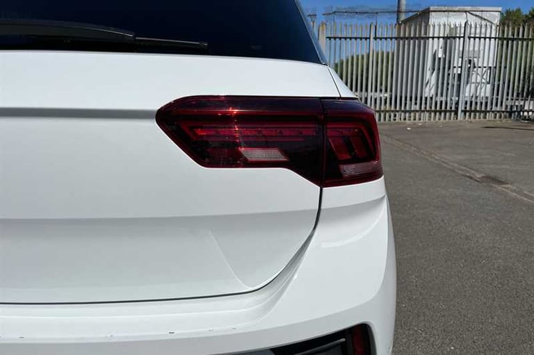 2022 Volkswagen T-Roc 1.5 TSI R-Line SUV 5dr Petrol DSG Euro 6 (s/s) (150 ps) SUV Petrol Automatic